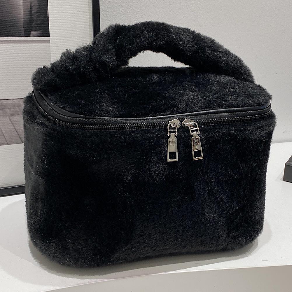 Женская переносная косметичка с ручкой, плюшевая косметичка, большая вместимость, симпатичный несессер для туалетных принадлежностей, дорожная сумка для душа и ванной чёрный